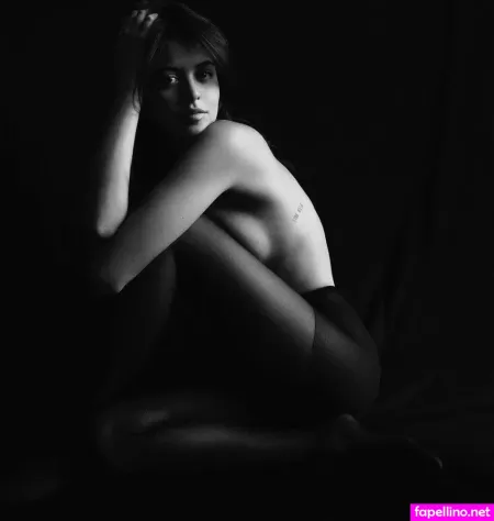 Sara Waisglass OnlyFans Thumbnail #UPYTR8JD9G