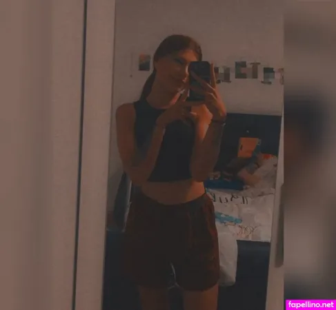 Saraaah 16 OnlyFans Thumbnail #3KGxHwaf0x