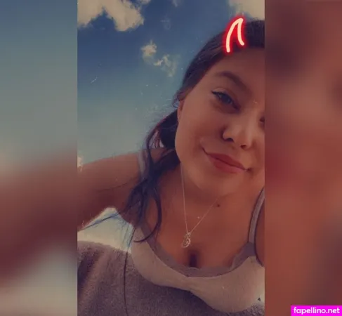 Saraaah 16 OnlyFans Thumbnail #n0q9llgqxH