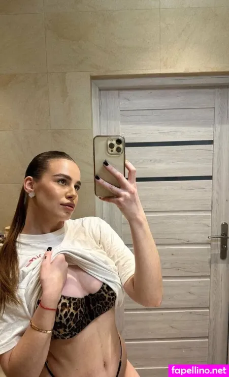Sarabeil OnlyFans Thumbnail #WPDVDwrehK