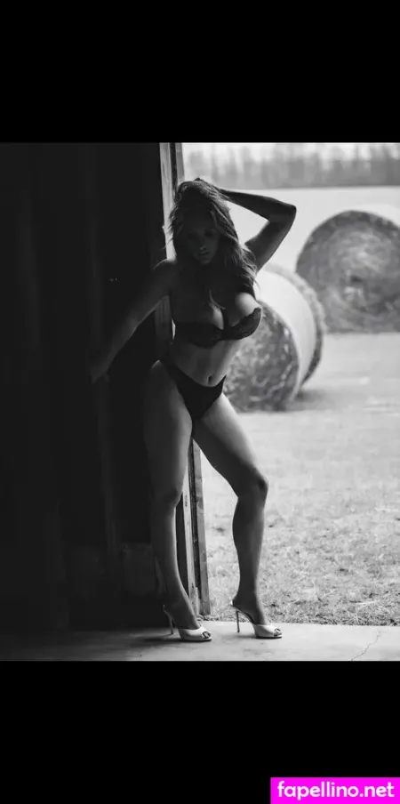 Saracheeky 1 OnlyFans Thumbnail #qCQaBjTTsJ
