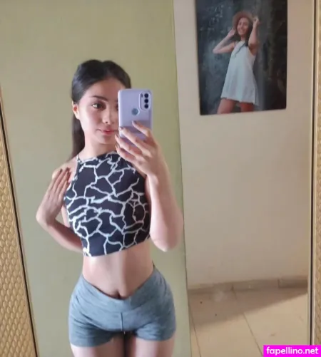 Saraclark Love23 OnlyFans Thumbnail #7wz4Ge66wH