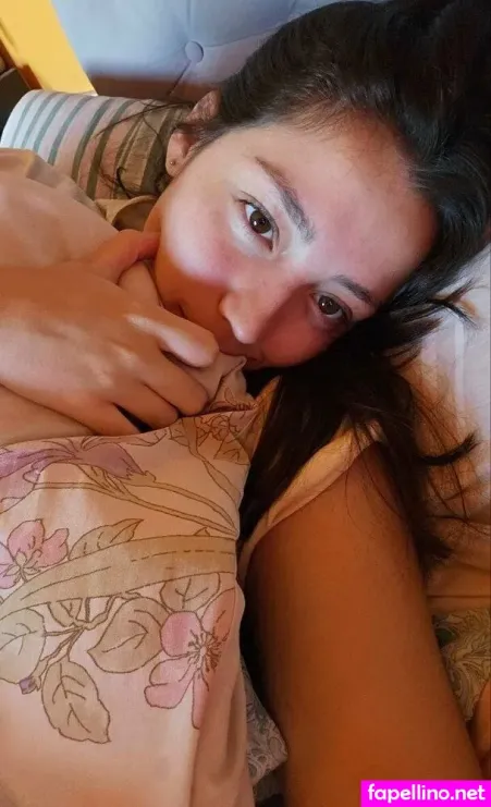 Saradeleon OnlyFans Thumbnail #E9rFBtdaFV