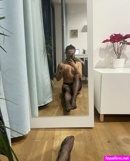 Saraglen OnlyFans Thumbnail #xu8VLZmNbv