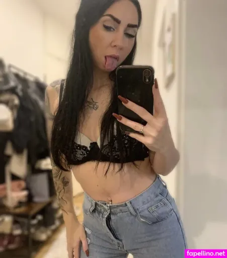 Sarah Amore OnlyFans Thumbnail #8g4KvSY95a