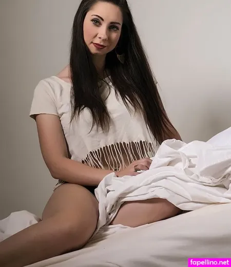 Sarah Amore OnlyFans Thumbnail #GevWXjCkex