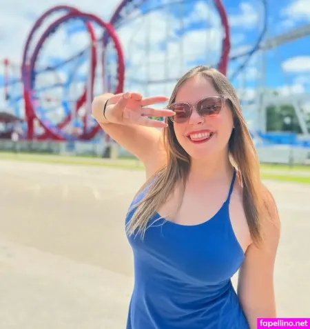 Sarah Anderson Main Profile Photo