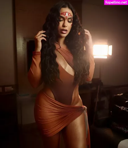 Sarah Andrade OnlyFans Thumbnail #p7YgT39h0L