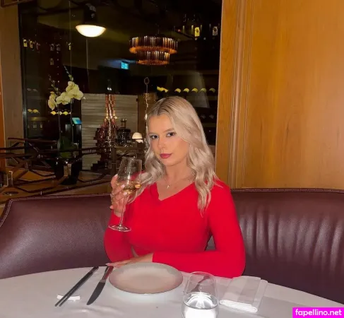 Sarah Anne Hooper OnlyFans Thumbnail #Fy244Cgzjf