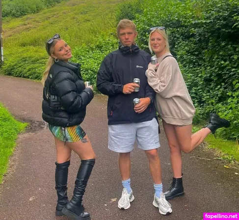Sarah Anne Hooper OnlyFans Thumbnail #drqf78Hcr7