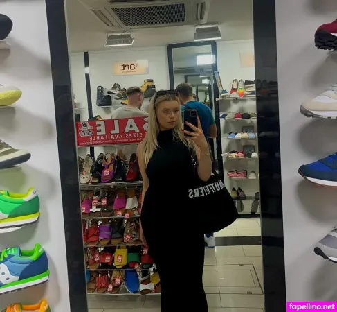 Sarah Anne Hooper OnlyFans Thumbnail #gHGFkb48w1
