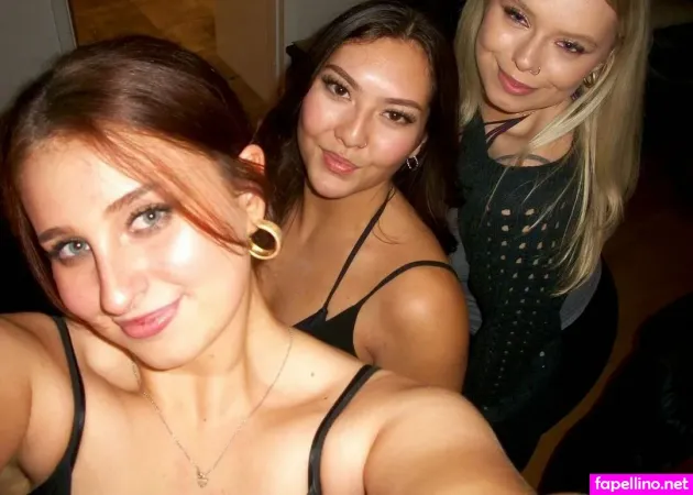 Sarah Anne Hooper OnlyFans Thumbnail #uTEj3yq3aS