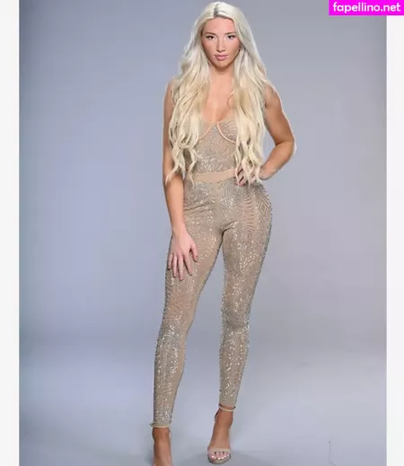 Sarah Baer OnlyFans Thumbnail #AhDgigggPz