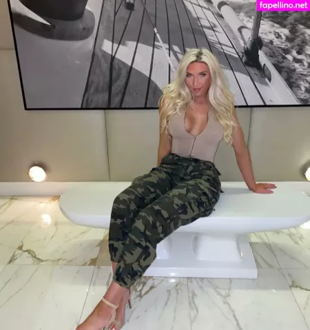 Sarah Baer OnlyFans Thumbnail #wQGhZJtBH3