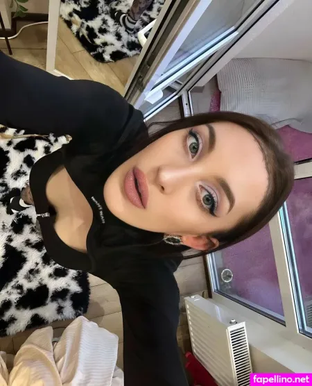 Sarah Blackk OnlyFans Thumbnail #mBrVeFdzVv