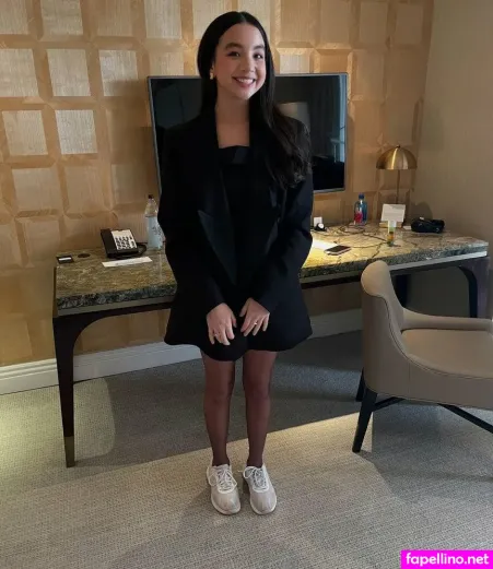 Sarah Bock OnlyFans Thumbnail #LXIzRN19PU