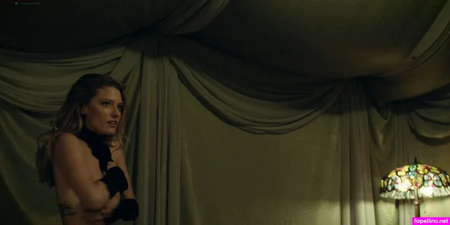 Sarah Brooks OnlyFans Thumbnail #aGiGNvJRfr