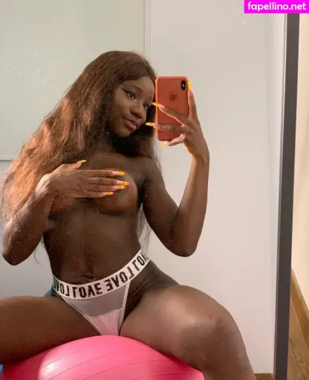 Sarah Brown OnlyFans Thumbnail #STKi48lre1