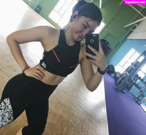 Sarah Carlos OnlyFans Thumbnail #B4hOvDhkfV
