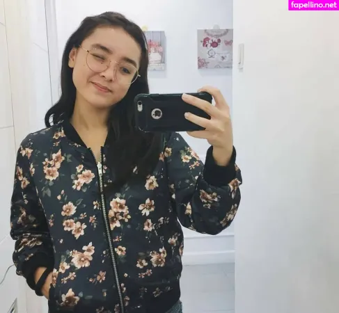 Sarah Carlos OnlyFans Thumbnail #WMM1pnDd2P