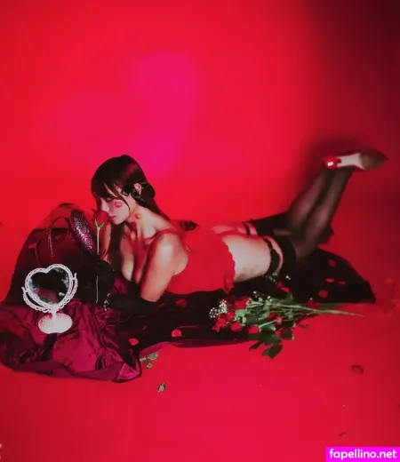 Sarah Casten OnlyFans Thumbnail #MNbDO6cQWX