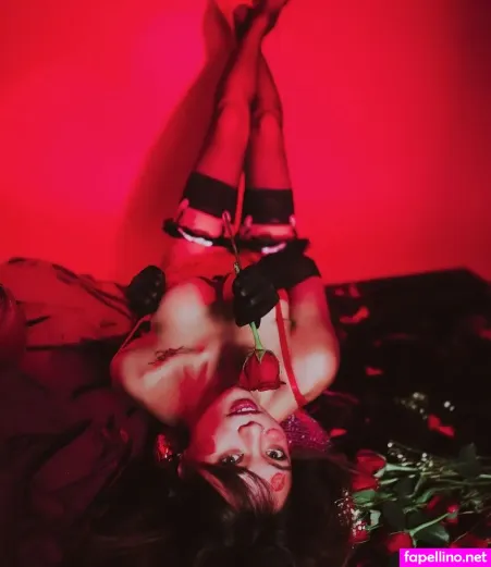 Sarah Casten OnlyFans Thumbnail #jMZn5zMNwC