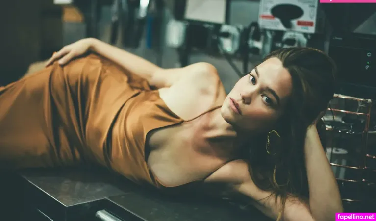 Sarah Catherine Hook OnlyFans Thumbnail #efe0x2on9U