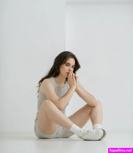 Sarah Desjardins OnlyFans Thumbnail #8KsqmIDWna