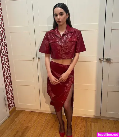 Sarah Desjardins OnlyFans Thumbnail #8eMg9s3UQt