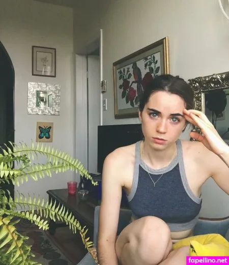 Sarah Desjardins OnlyFans Thumbnail #eEeNmMEOin