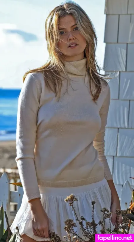 Sarah E Coomer OnlyFans Thumbnail #NLK61ilS6e