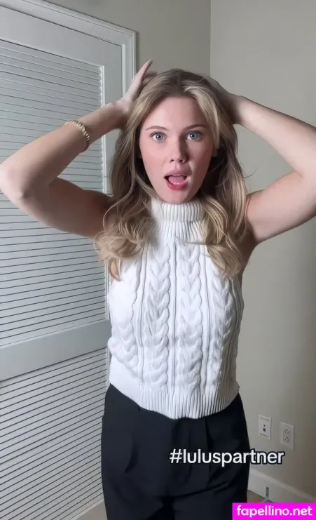 Sarah E Coomer Main Profile Photo