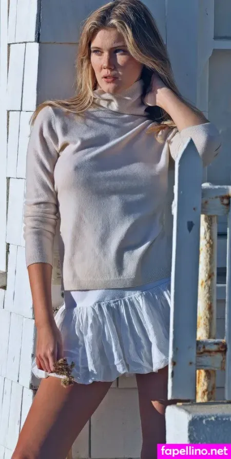 Sarah E Coomer OnlyFans Thumbnail #WwDiVbpOHt