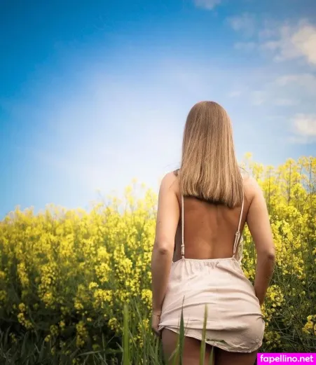 Sarah Follmann OnlyFans Thumbnail #Iz8vkiWD4b