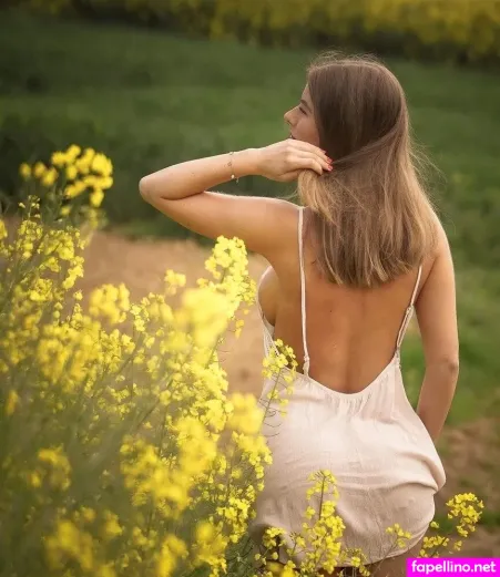 Sarah Follmann OnlyFans Thumbnail #SPeU7m1Wx9