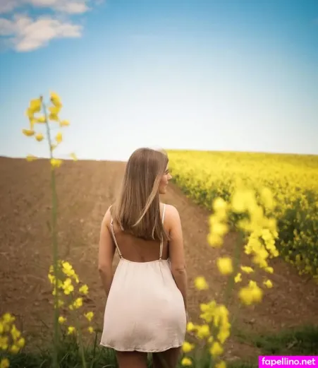 Sarah Follmann OnlyFans Thumbnail #nUwhrhM7FY