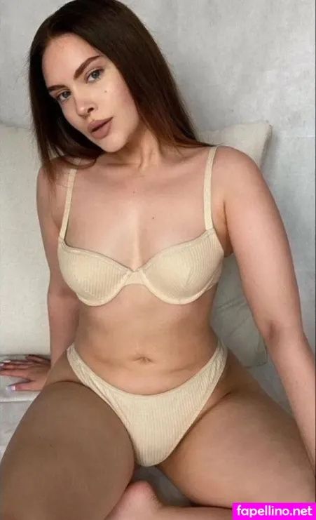 Sarah Foxx OnlyFans Thumbnail #SSuZzhRvcw