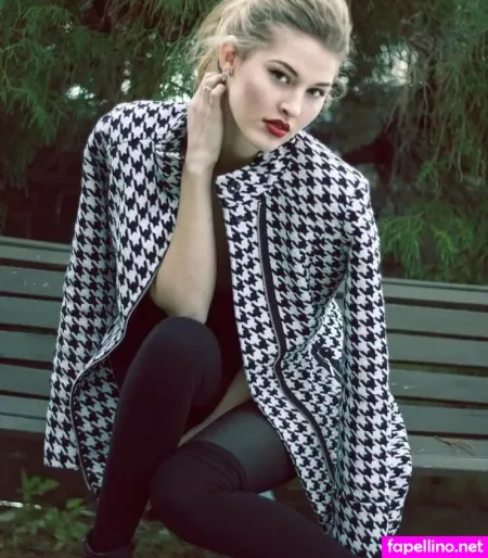 Sarah Grey OnlyFans Thumbnail #TgNHr5VIPg