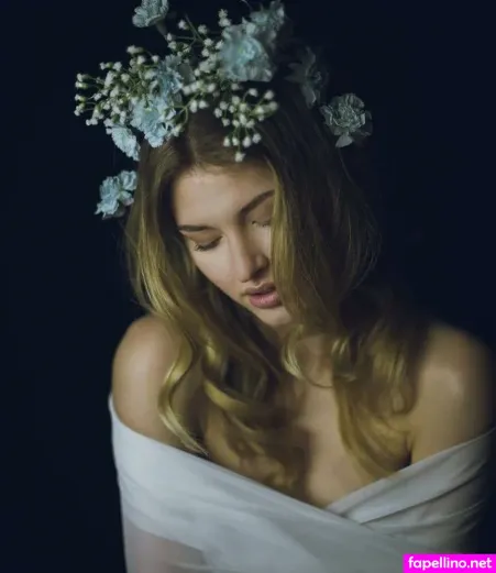 Sarah Grey OnlyFans Thumbnail #j4UxTilMTs