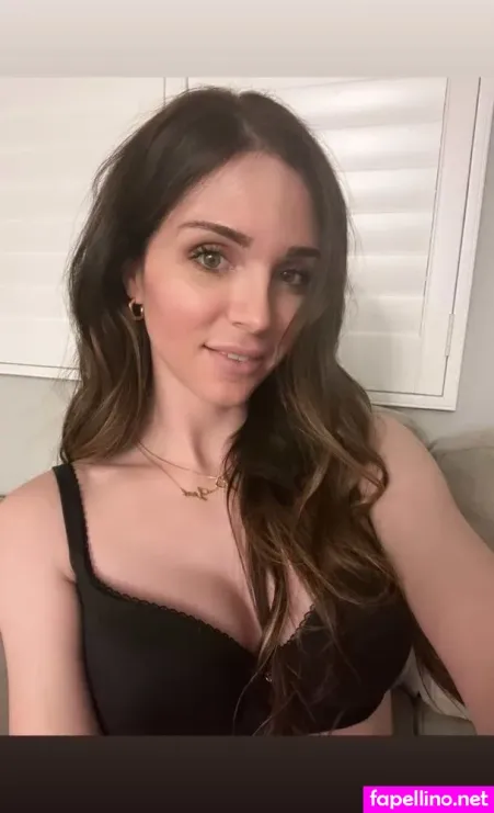 Sarah Hills 1 OnlyFans Thumbnail #CSGr86GntF