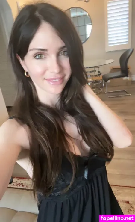 Sarah Hills 1 OnlyFans Thumbnail #PMjLWKL017