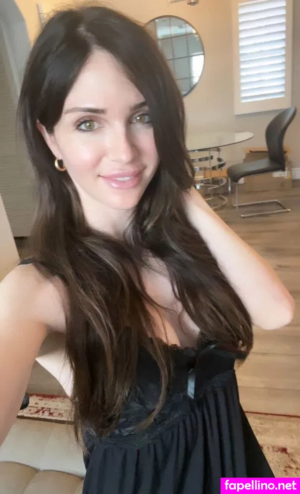 https:, sarahhillsofficial, sarahhillsvip Nude Leaked OnlyFans Photo #PMjLWKL017