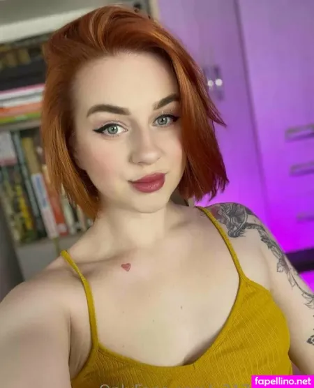 Sarah Holland OnlyFans Thumbnail #Ed0kpT5H9f