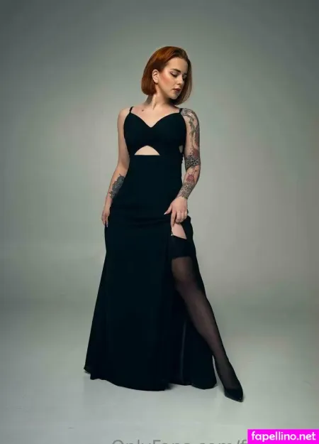 Sarah Holland OnlyFans Thumbnail #VzCsw86hRd