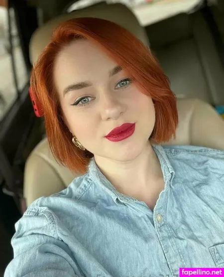 Sarah Holland OnlyFans Thumbnail #X9MM7GZYDZ