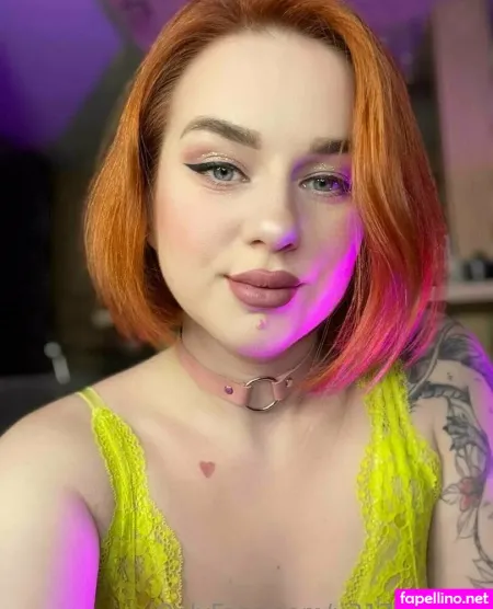 Sarah Holland OnlyFans Thumbnail #Xgk78Mavye