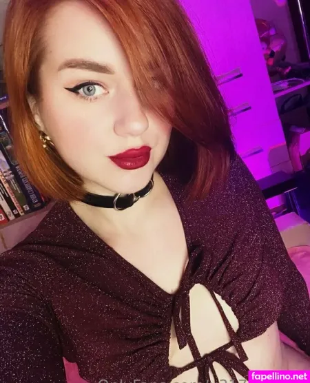 Sarah Holland OnlyFans Thumbnail #dR1shLhpzv