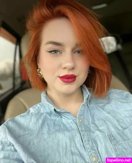 Sarah Holland OnlyFans Thumbnail #dUNrq8IfnS