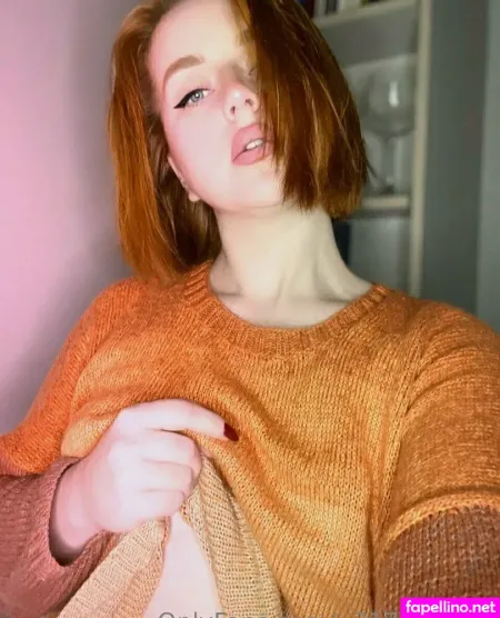 Sarah Holland OnlyFans Thumbnail #xiSyI84w7p