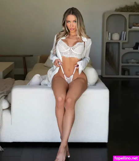 Sarah Houchen Main Profile Photo